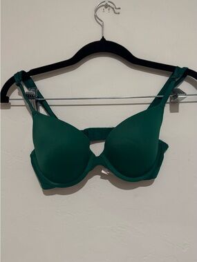 PINK Victoria's Secret Emerald Green T-Shirt Bra